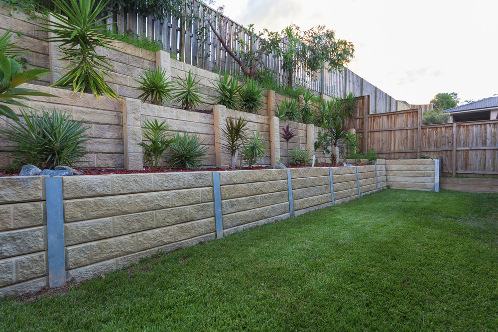 Retaining wall