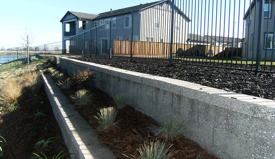 Retaining walls by Carlos Pools and Landscaping